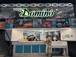 Dominó de Mall Vivo en Santiago centro, Chile.